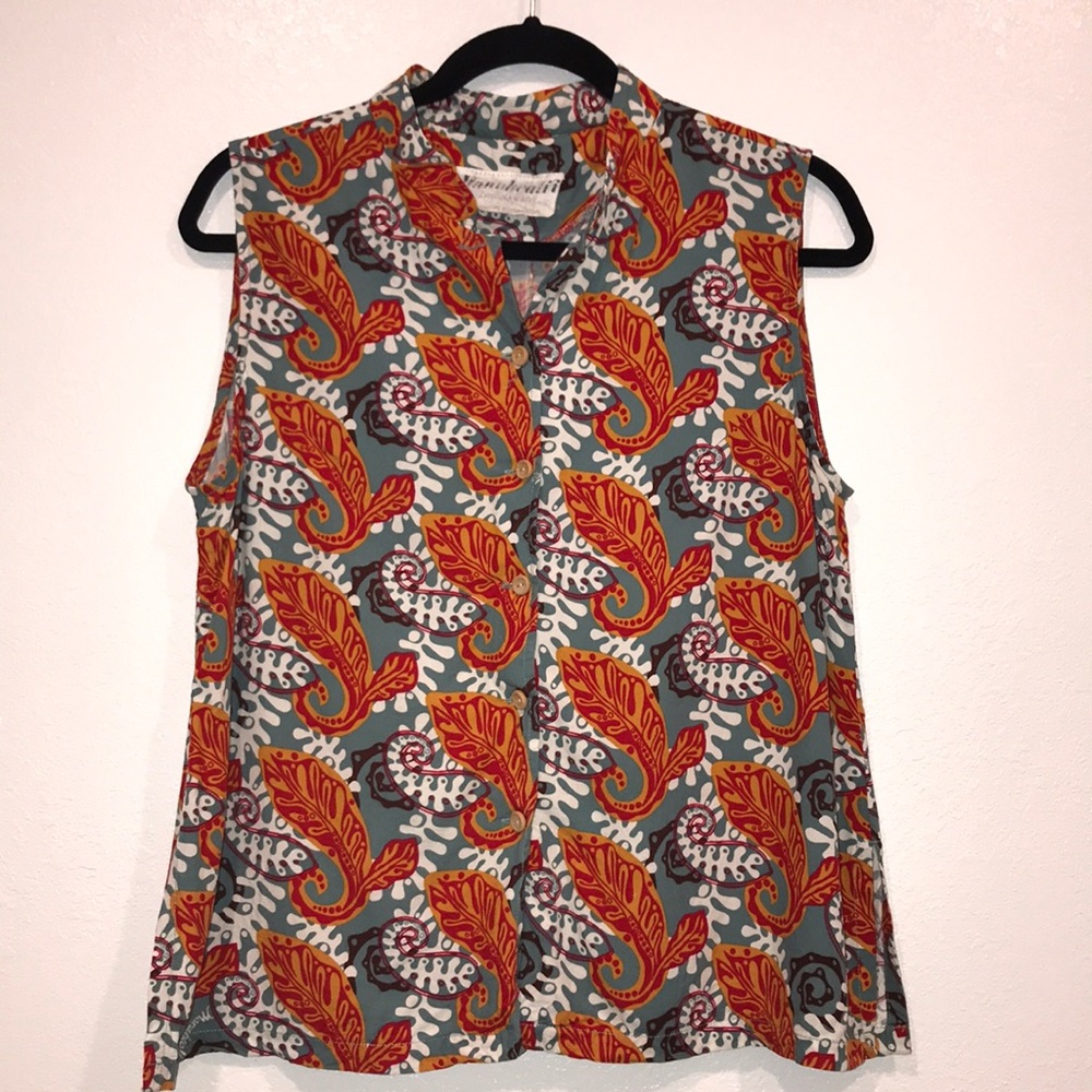 Manuheali’i sleeveless top, size large